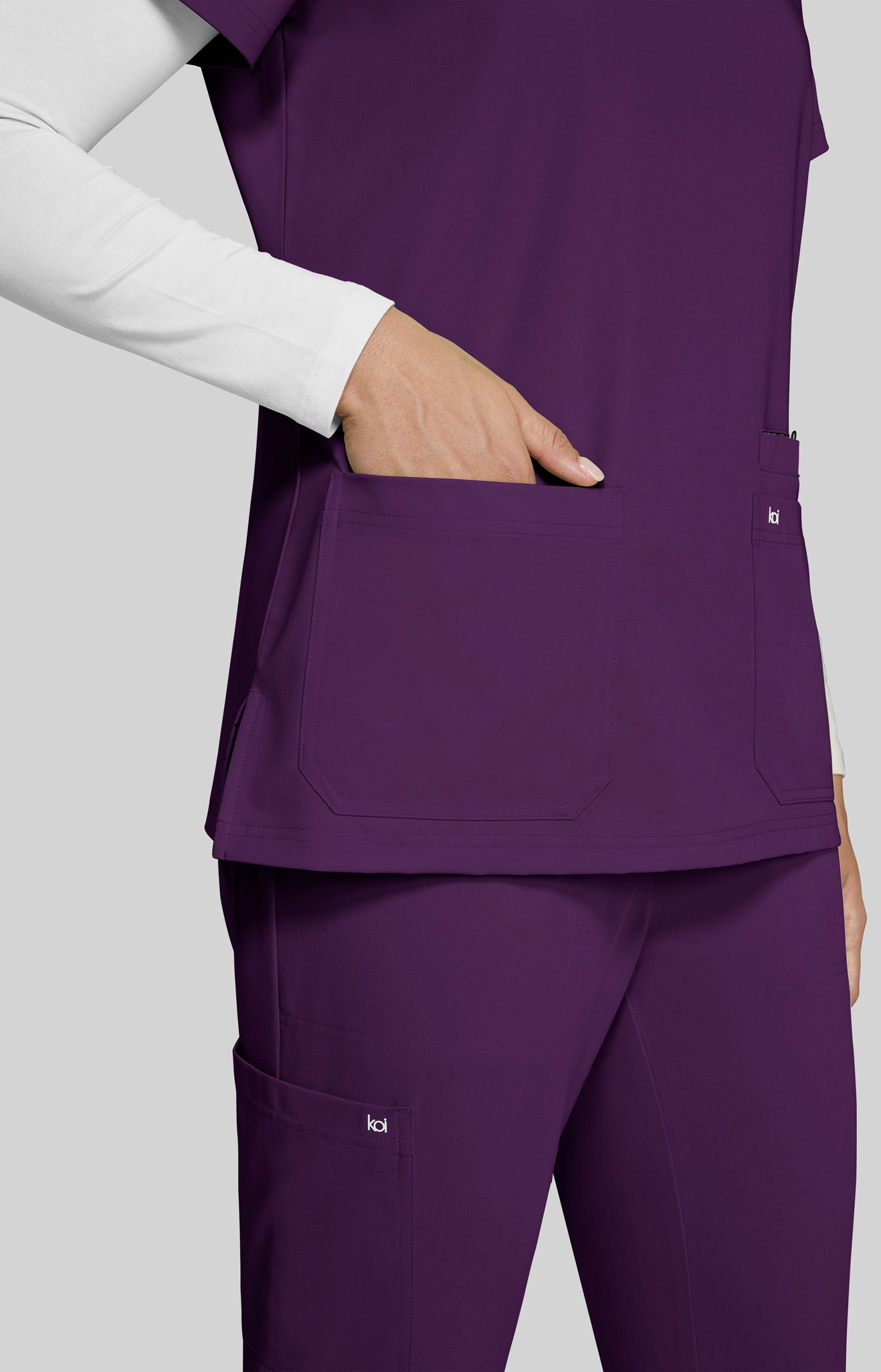 Hustle and Heart Women's 3-Pocket Stretch Scrub Top – koihappiness