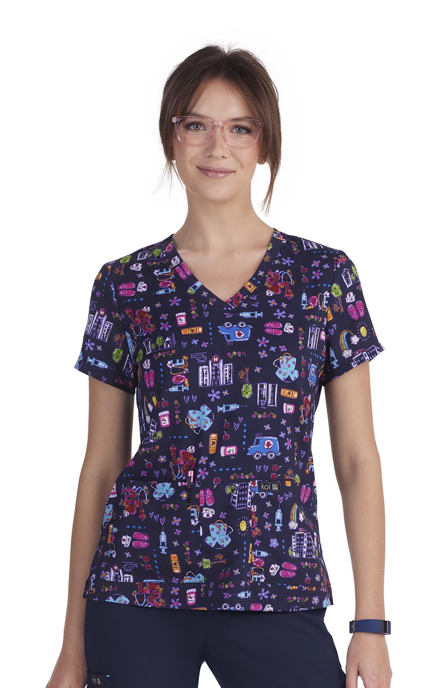 koi Basics Leslie Women's 2-Pocket Stretch Print Top