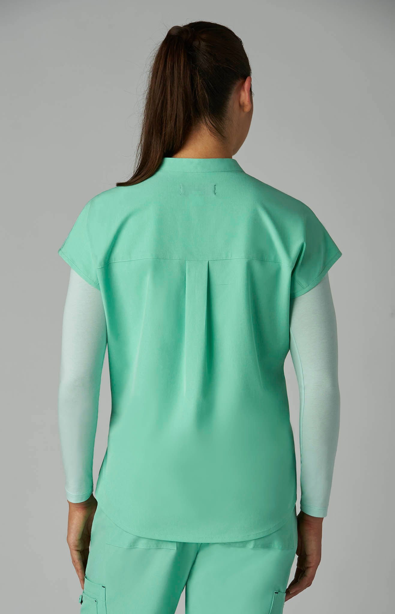 トップス ARI Ari Women's 1-Pocket Stretch Tuck-In Scrub Top – koihappiness