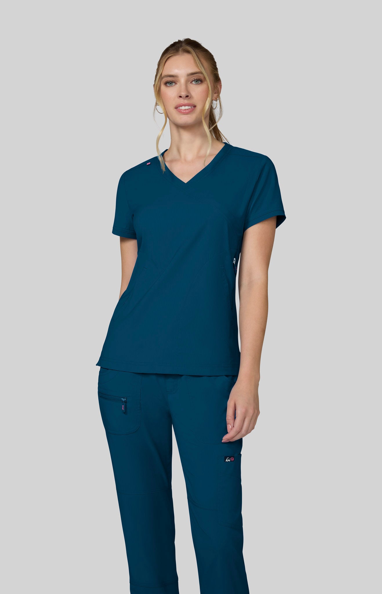 トップス nigico Philosophy Women's 3-Pocket Mock-Wrap Scrub Top – koihappiness